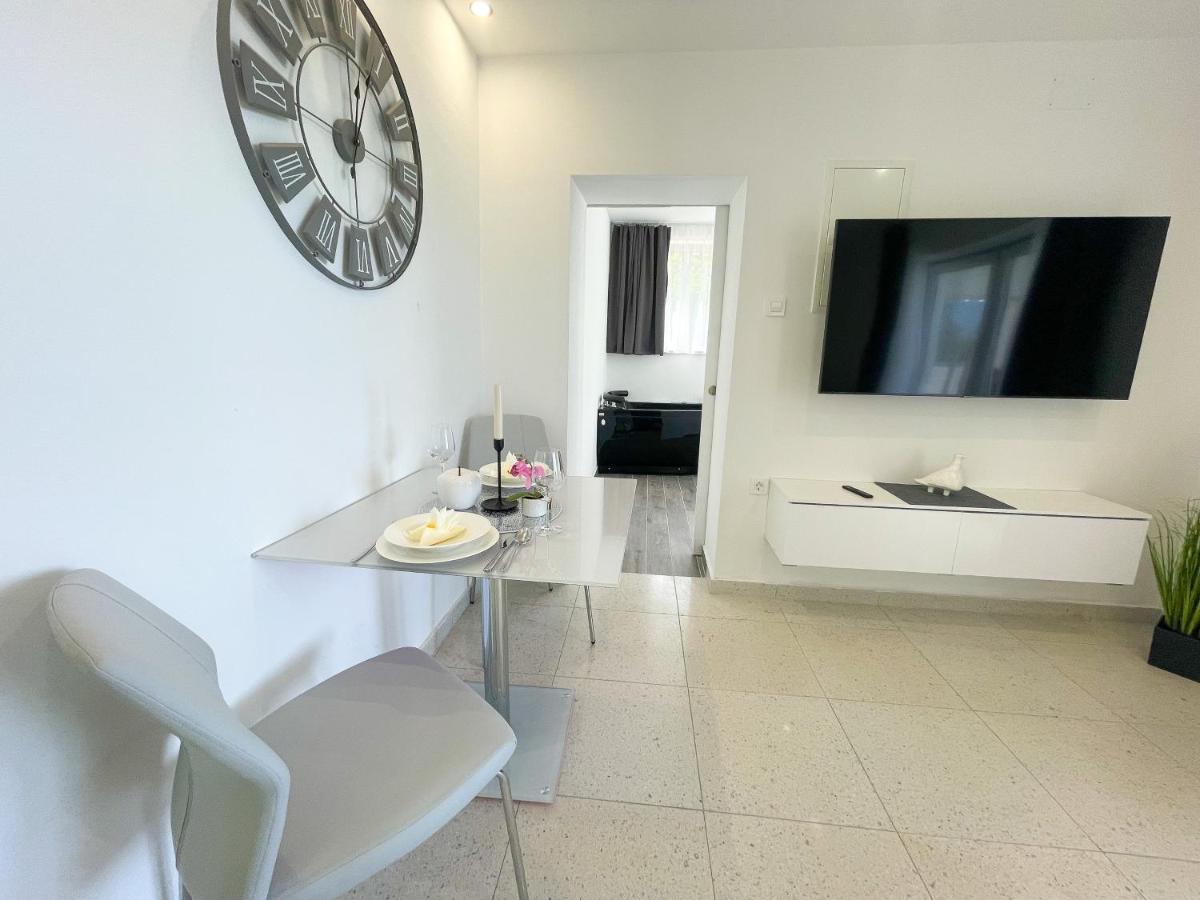 Villa Linda Crikvenica Bagian luar foto