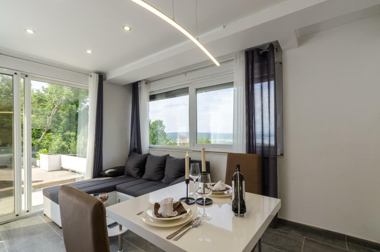 Villa Linda Crikvenica Bagian luar foto